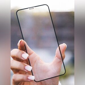 Tempered Glass Screen Protector for Smartphones - Black